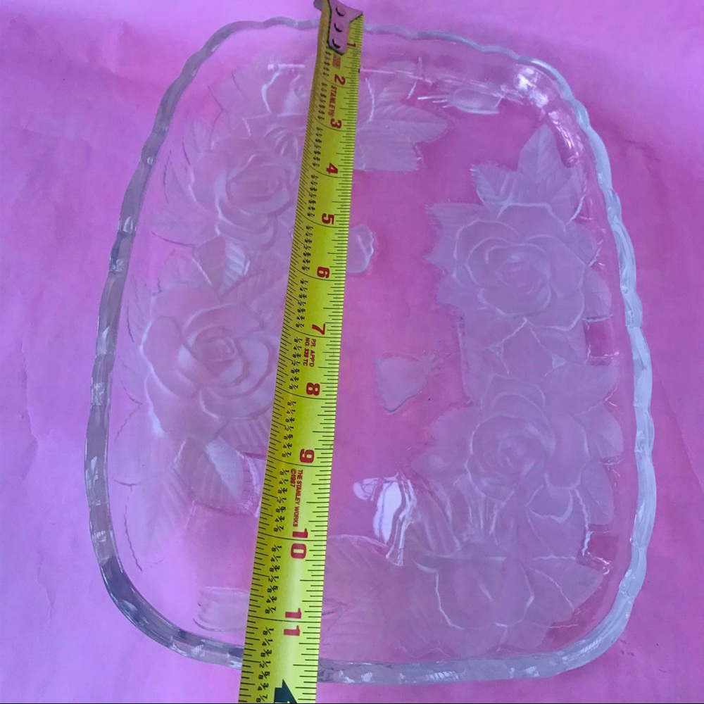 Vintage glass sandwich tray - Picture 6 of 8